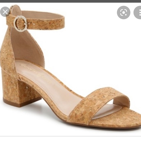 DSW Shoes - AMELIA GRACE
TACEE SANDAL